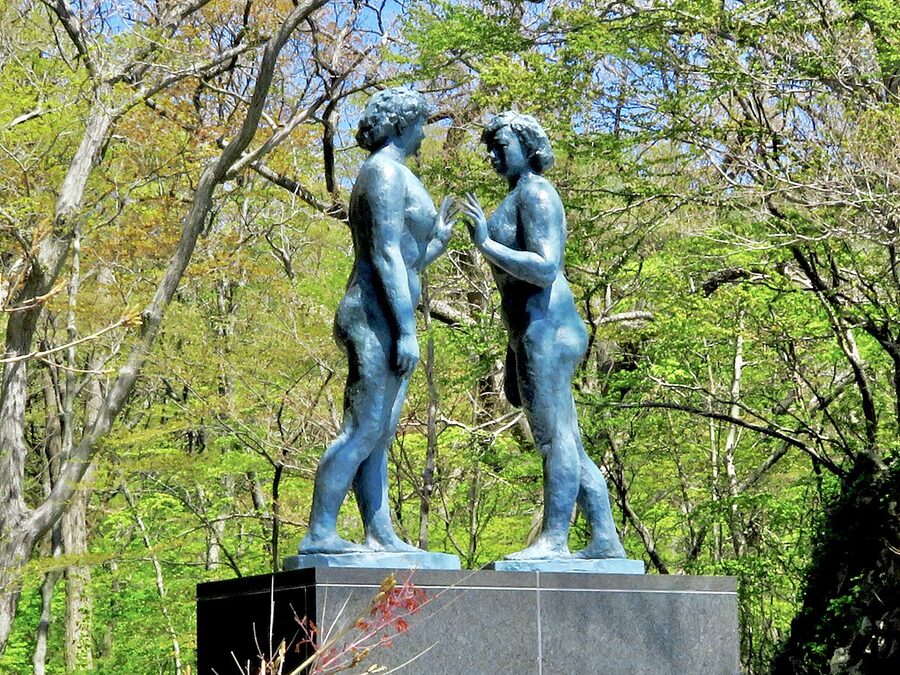 The bronze Maidens statue at Lake Towada