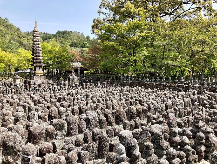 Adashino Nenbutsuji rows of small stone Buddhist statues Sagano Kyoto