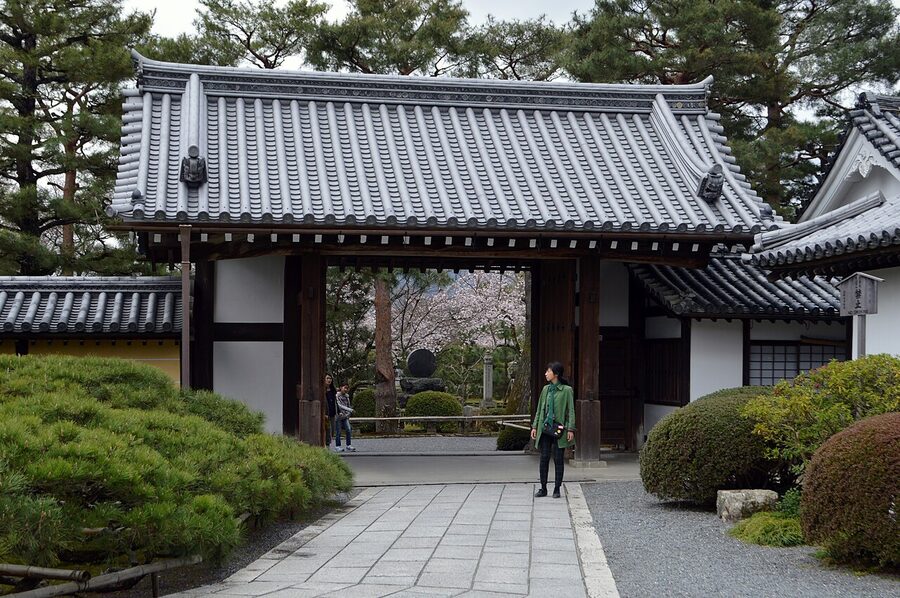 Daikakuji Omote-mon main gate from inside Kyoto
