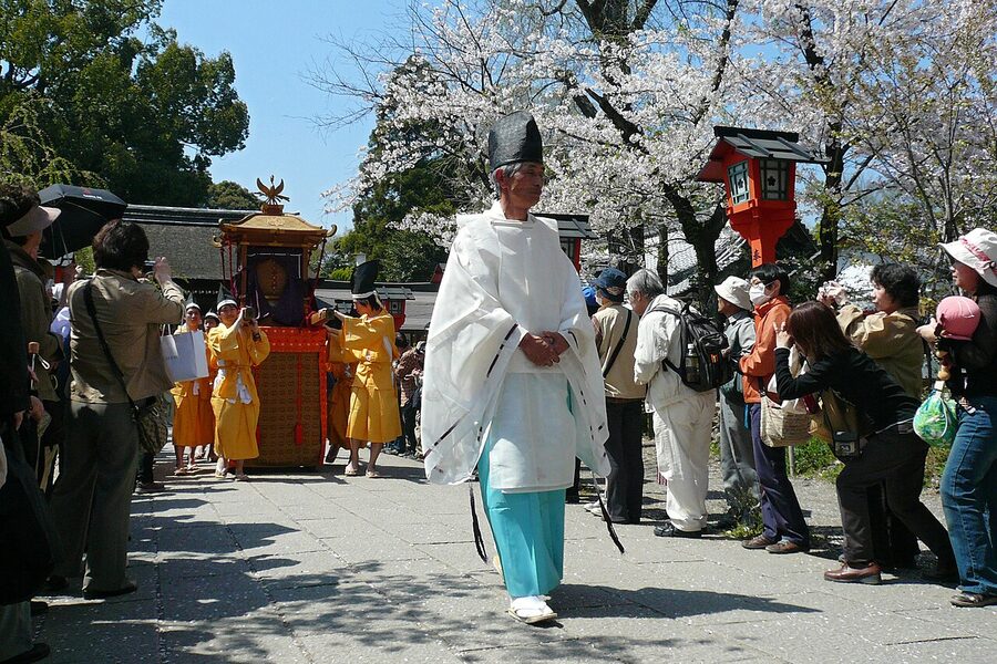 Cherry blossom tunnel at Hirano Shrine, Kyoto