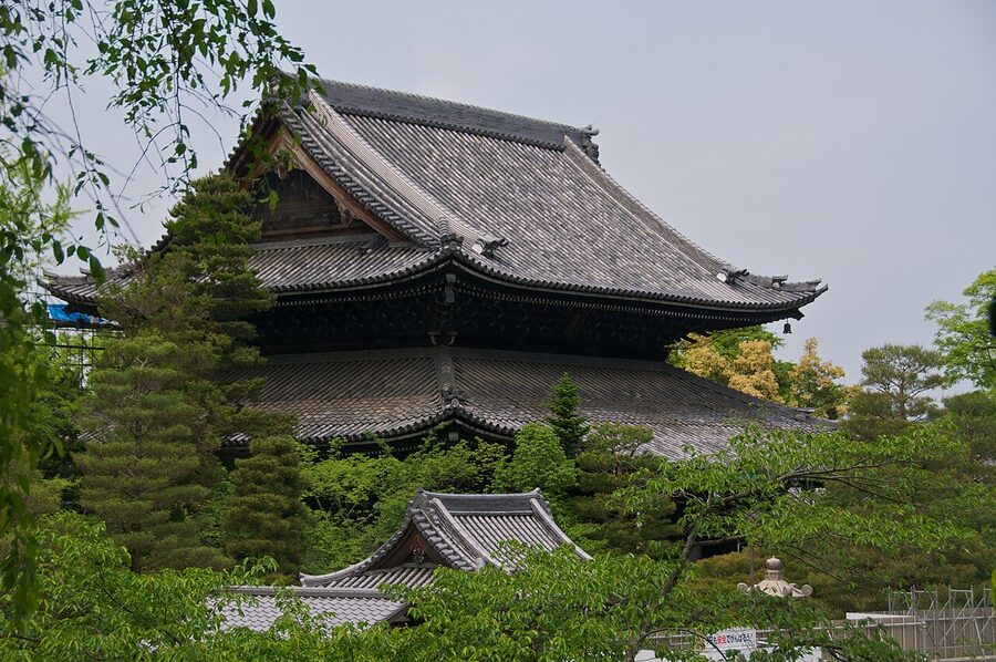 The huge wooden Sanmon gate of Chion-in temple Kyoto