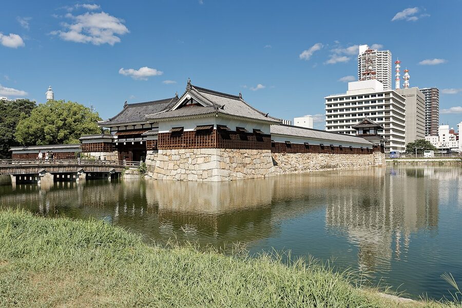 Main gate of Hiroshima Castle Ninomaru