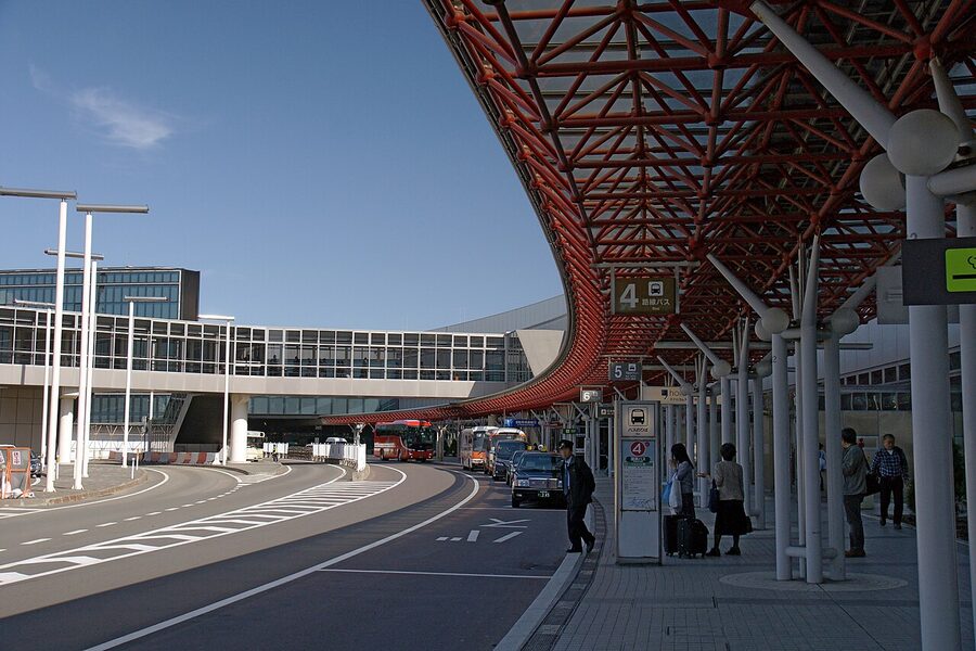 The departures concourse at New Chitose Airport.