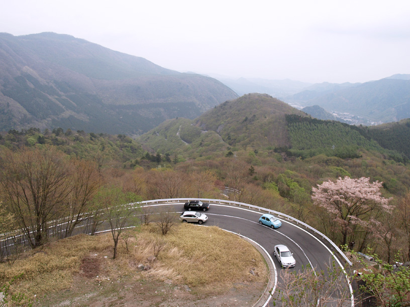 nikko irohazaka for autumn travel guide