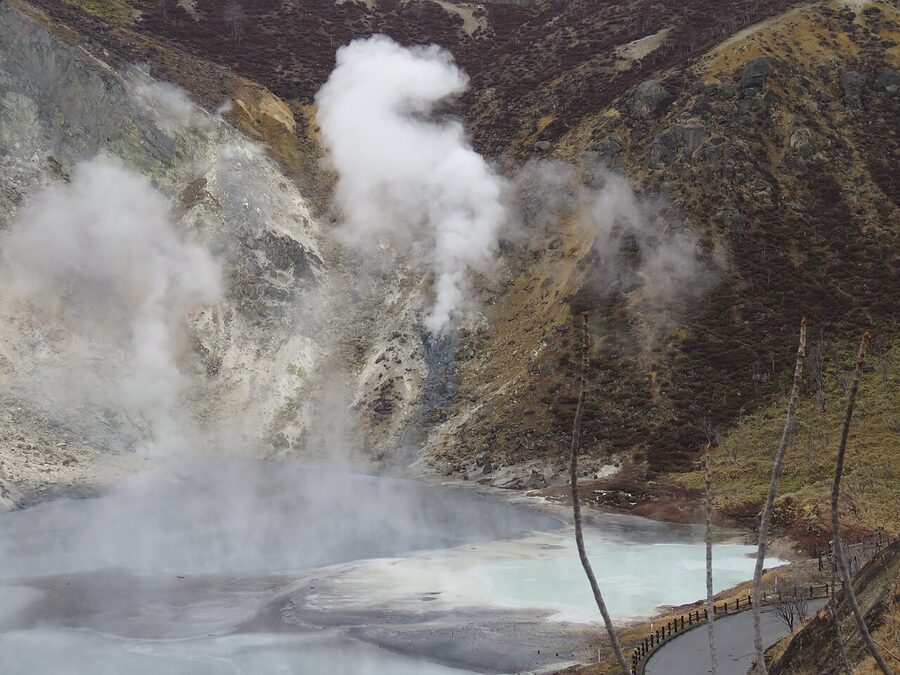 Oyunuma steaming sulphur pond at Noboribetsu Onsen