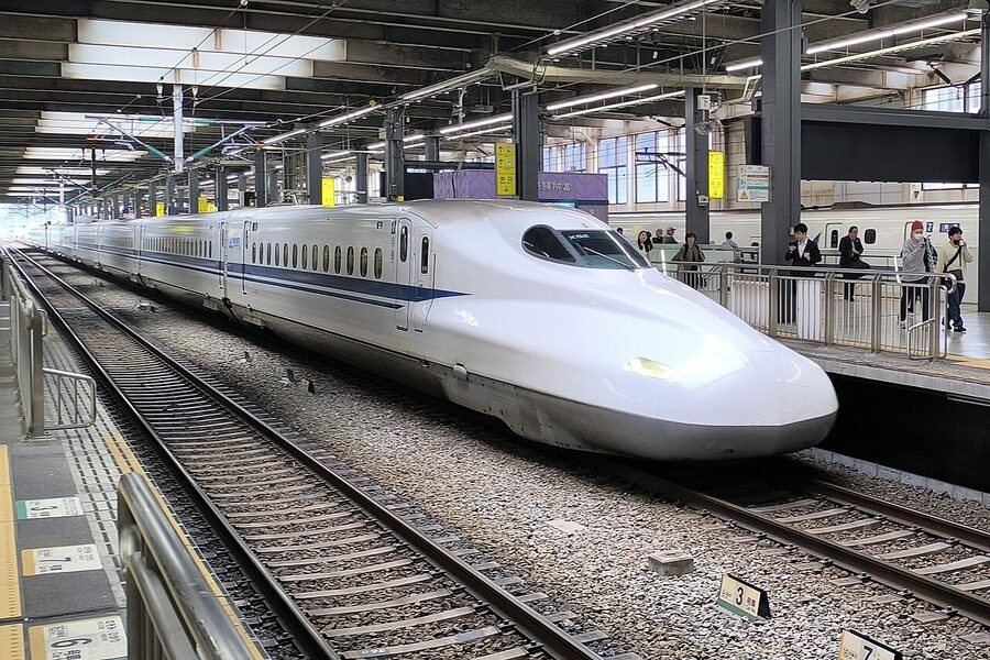 N700 shinkansen at Hiroshima Station on the Sanyo Shinkansen