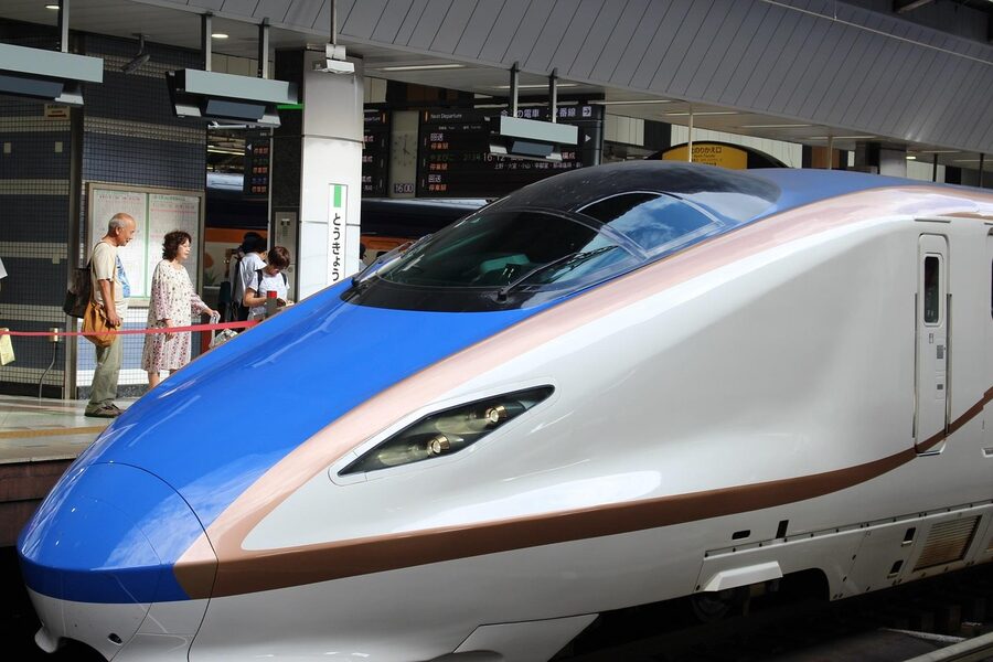 Tokyo Station Shinkansen platform
