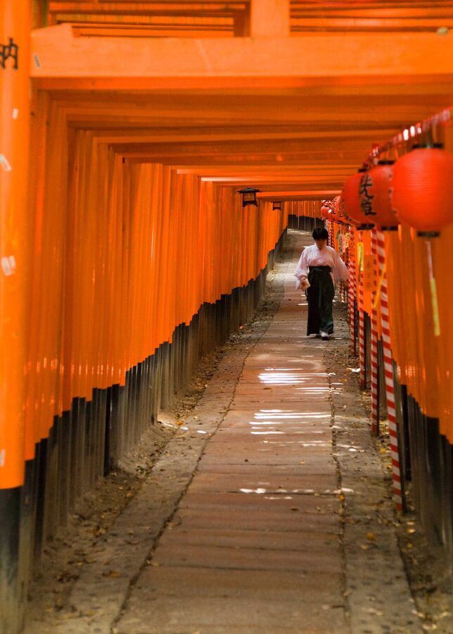 Senbon torii path at Fushimi Inari Taisha Kyoto
