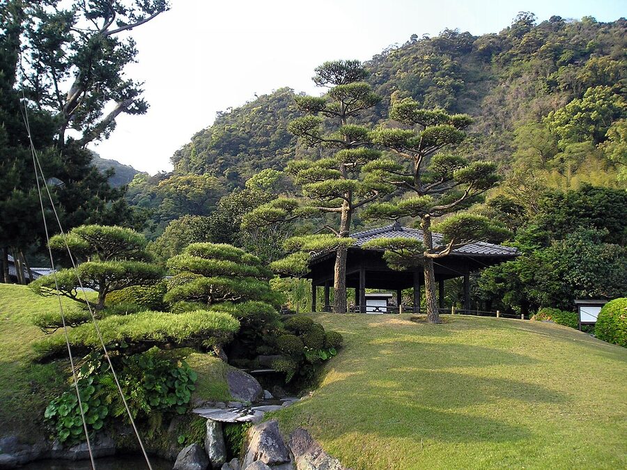 Sengan-en garden in Kagoshima with Sakurajima volcano in the distance
