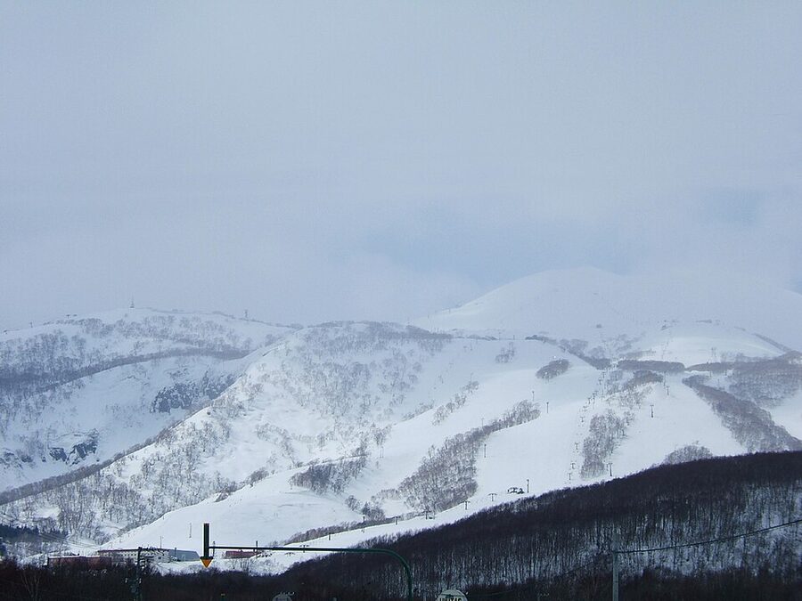 Grand Hirafu overview with skiable terrain