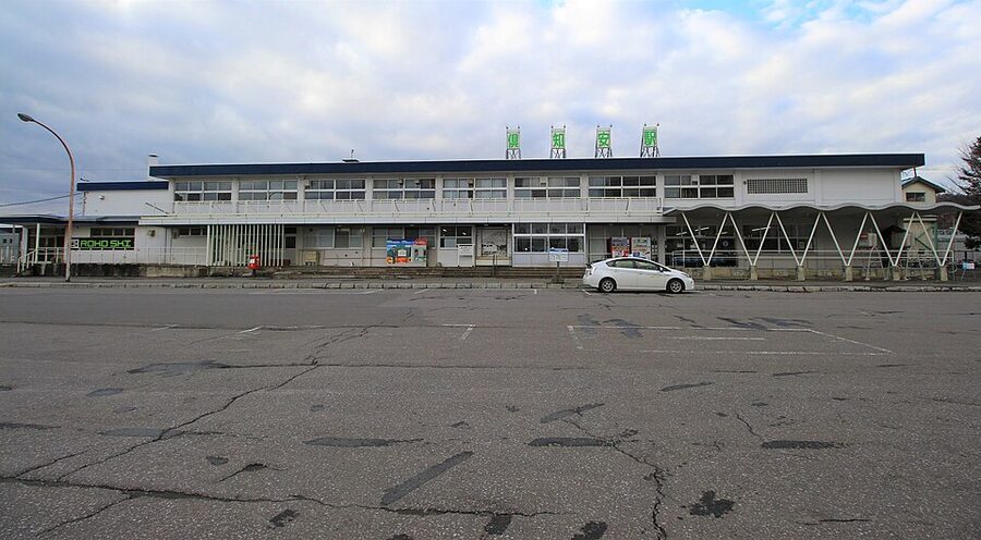 Kutchan Station platform
