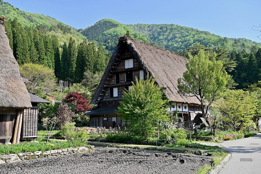 Myozenji Temple in Shirakawa-go covered in snow during winter
