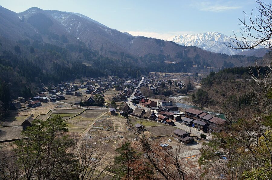 View of Ogimachi village in Shirakawa-go from the Shiroyama Tenshukaku observation deck