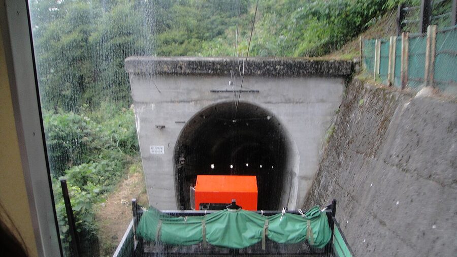 Tateyama Cable Car climbing through a tunnel between Tateyama and Bijodaira
