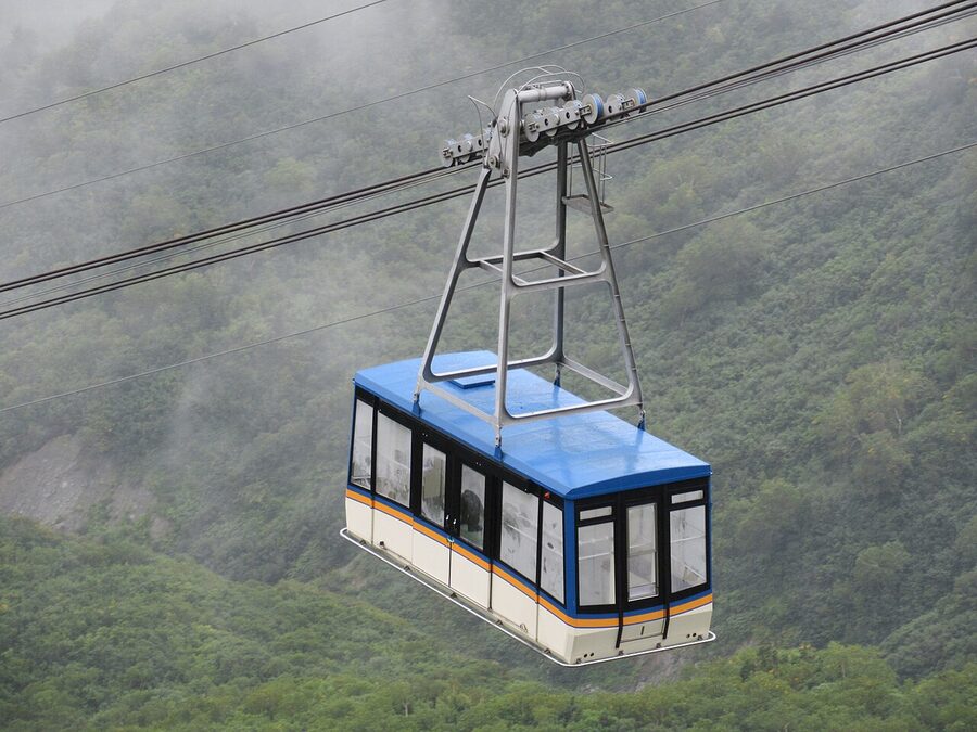 Tateyama Ropeway, Japan's longest single-span aerial tramway descending to Kurobedaira