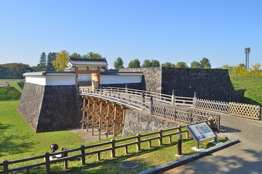 Reconstructed gate at Yamagata Castle hon-maru
